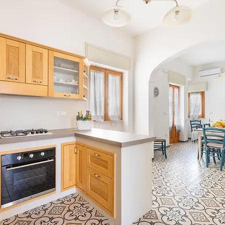 Casa Mirella *