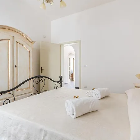فيلة Casa Mirella *